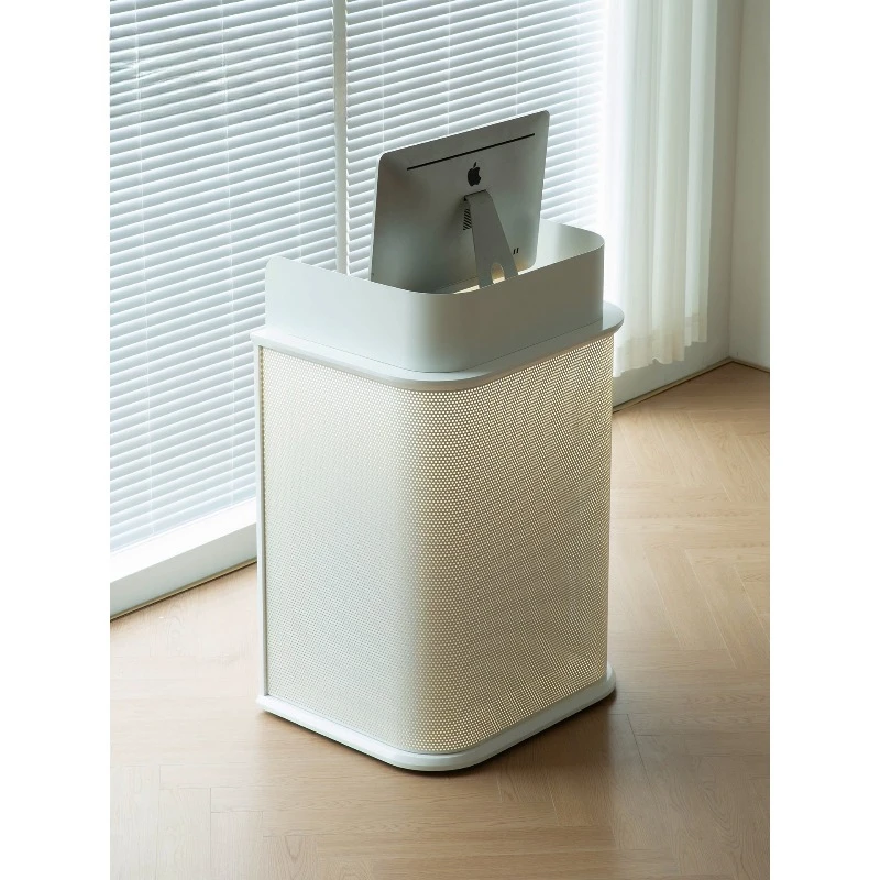 Small checkout page Restaurant Welcome desk Information desk Hotel guide desk, reception desk Bar