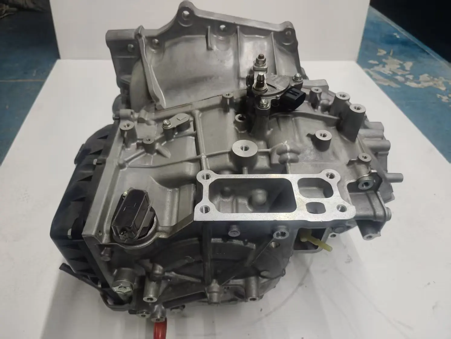 Brand new automatic transmission assembly UB10 for Camry