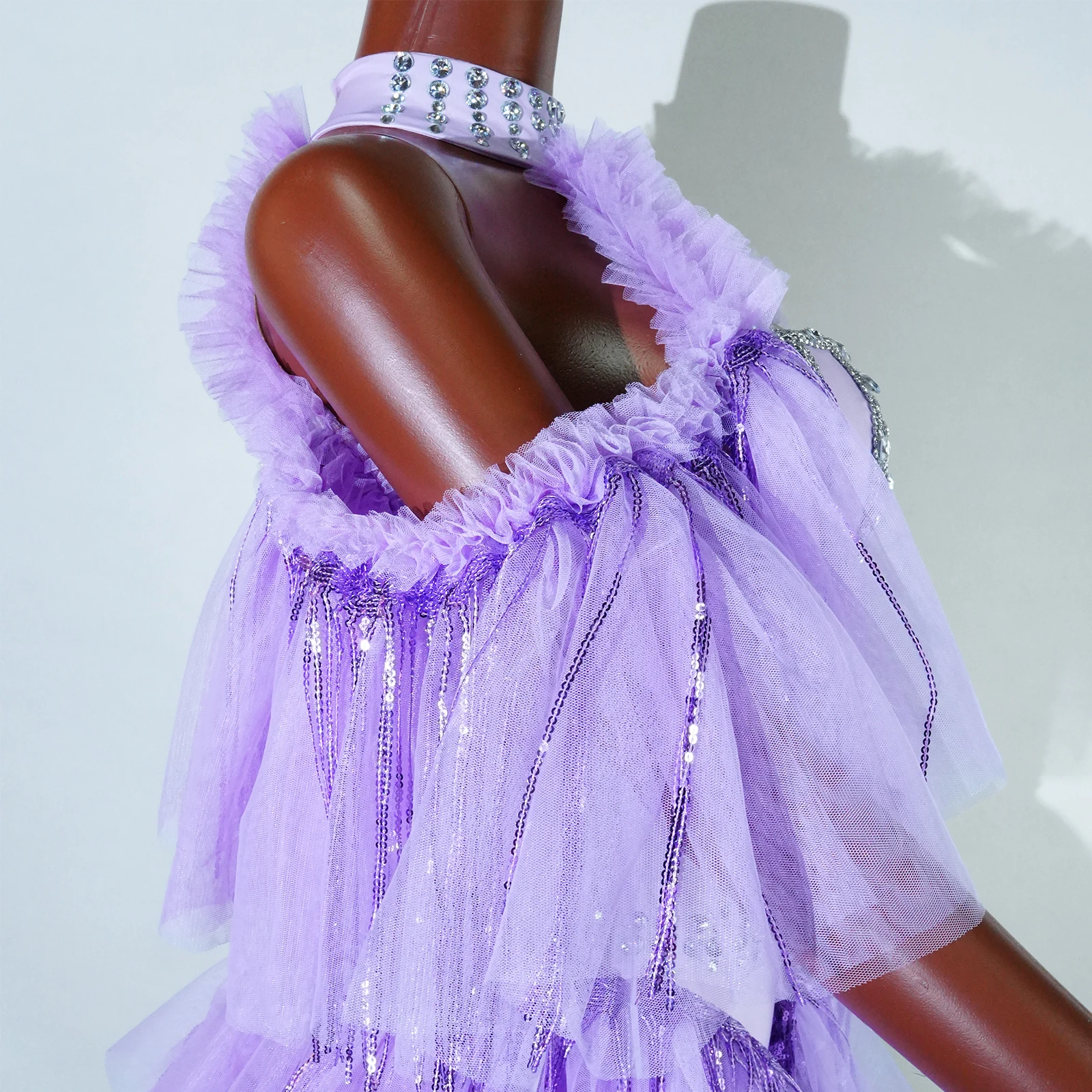 Damska Kryształowa Fioletowa Sukienka Jednoczęściowa z Falbankami, Wysoce Elastyczna, na Klub Nocny, Ukończenie Szkoły, dla Piosenkarki, na Urodziny, na Występ, Kostium Taneczny