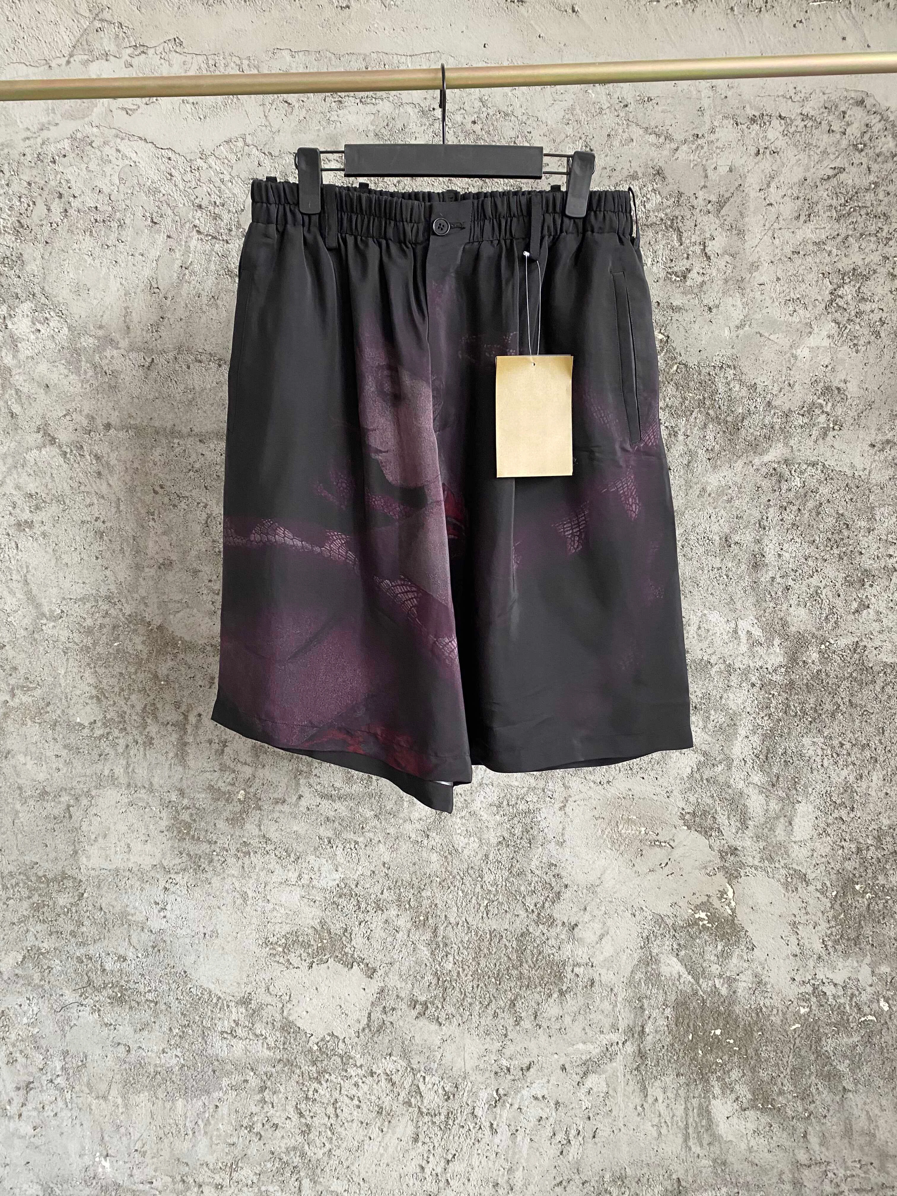 TOP-YAMAMOTO Uchida Suzu and Girl Hand-painted printed Capri Shorts