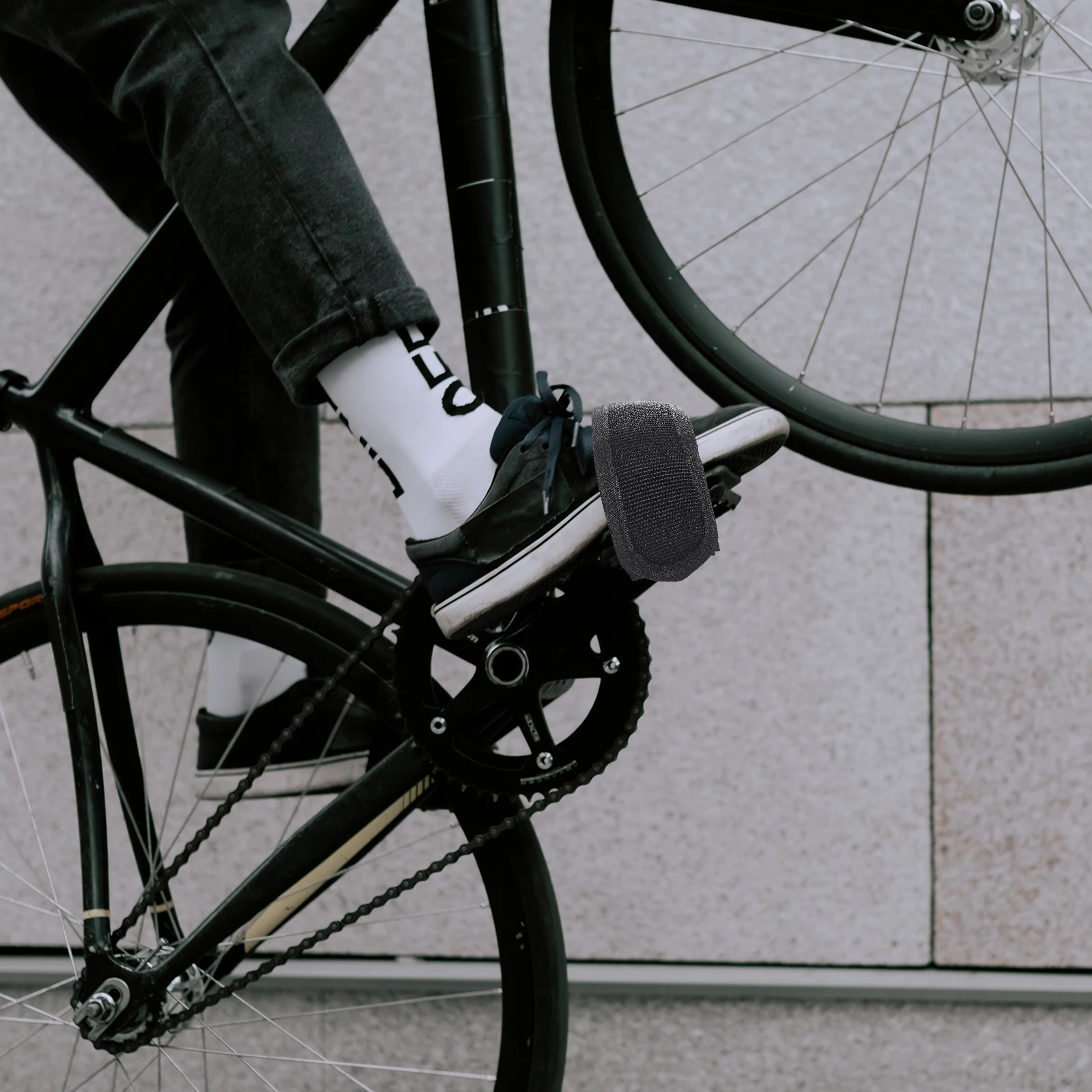 

1Pair Adjustable Bike Pedal Straps Durable Nylon Footrest Straps for Cycling Sturdy Comfortable Bicycles Accessories