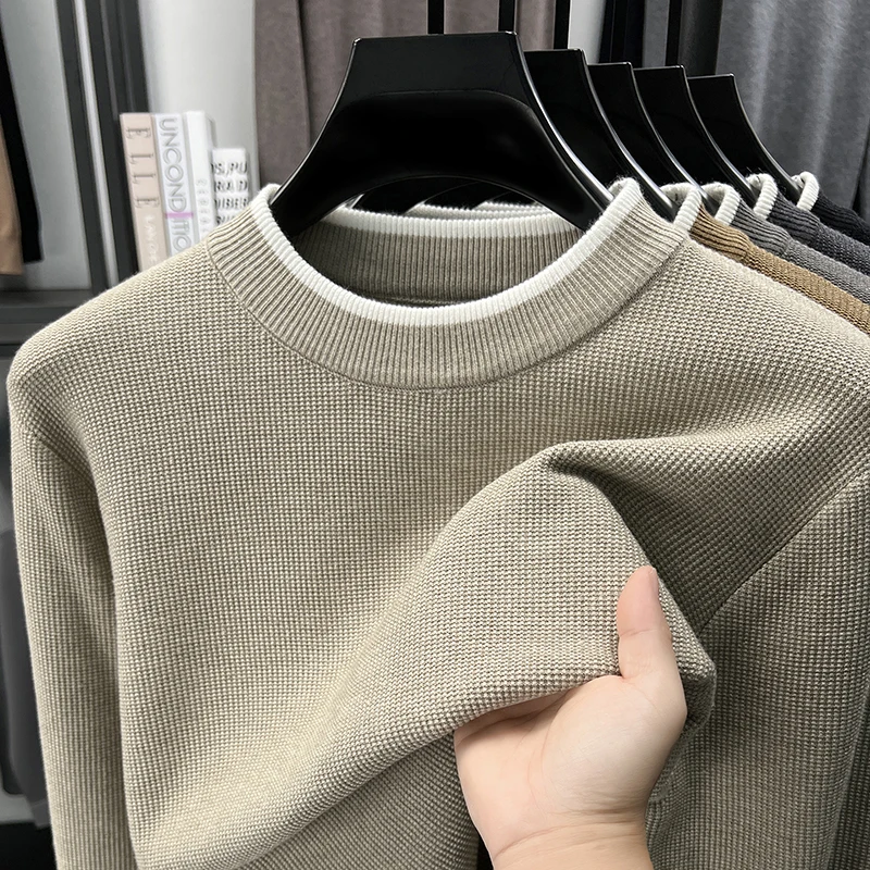 

Unique color blocked men's knitted round neck sweater high-quality light luxury new fashion comfort casual versatile pullover