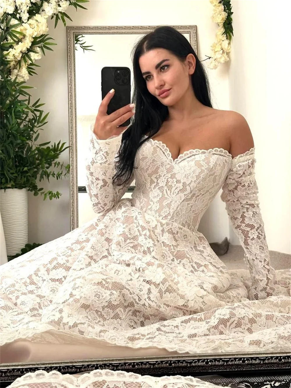 Tokyo Maßgeschneiderte weiße schulterfreie Brautkleider mit langen Ärmeln, Blumen-Hof-Schleppe, Brautkleider 2022, A-Linie-Hochzeitskleider