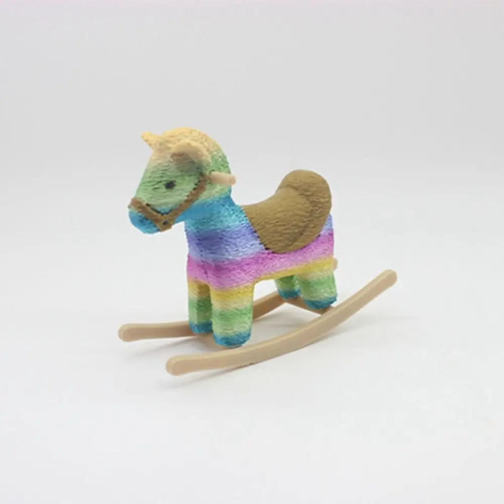 Adorno 1/12 casa de muñecas Mini caballo de Troya Mini mecedora realista silla portátil simulación juguete para niños