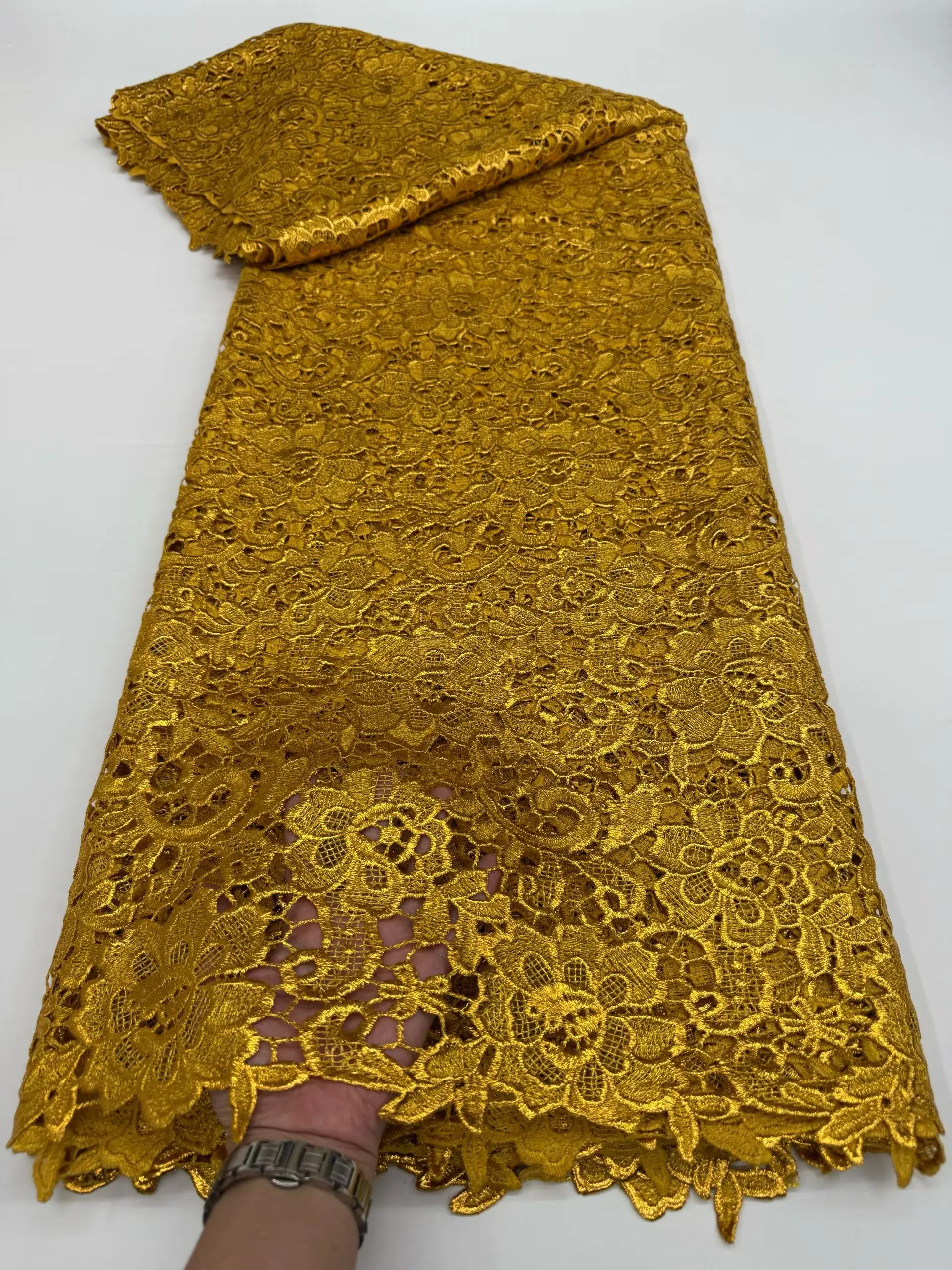 

Новый дизайн, золотой африканский гипюровый шнур, кружевная ткань 2025, высокое качество, французская водорастворимая кружевная ткань для женщин, шитье KR25155