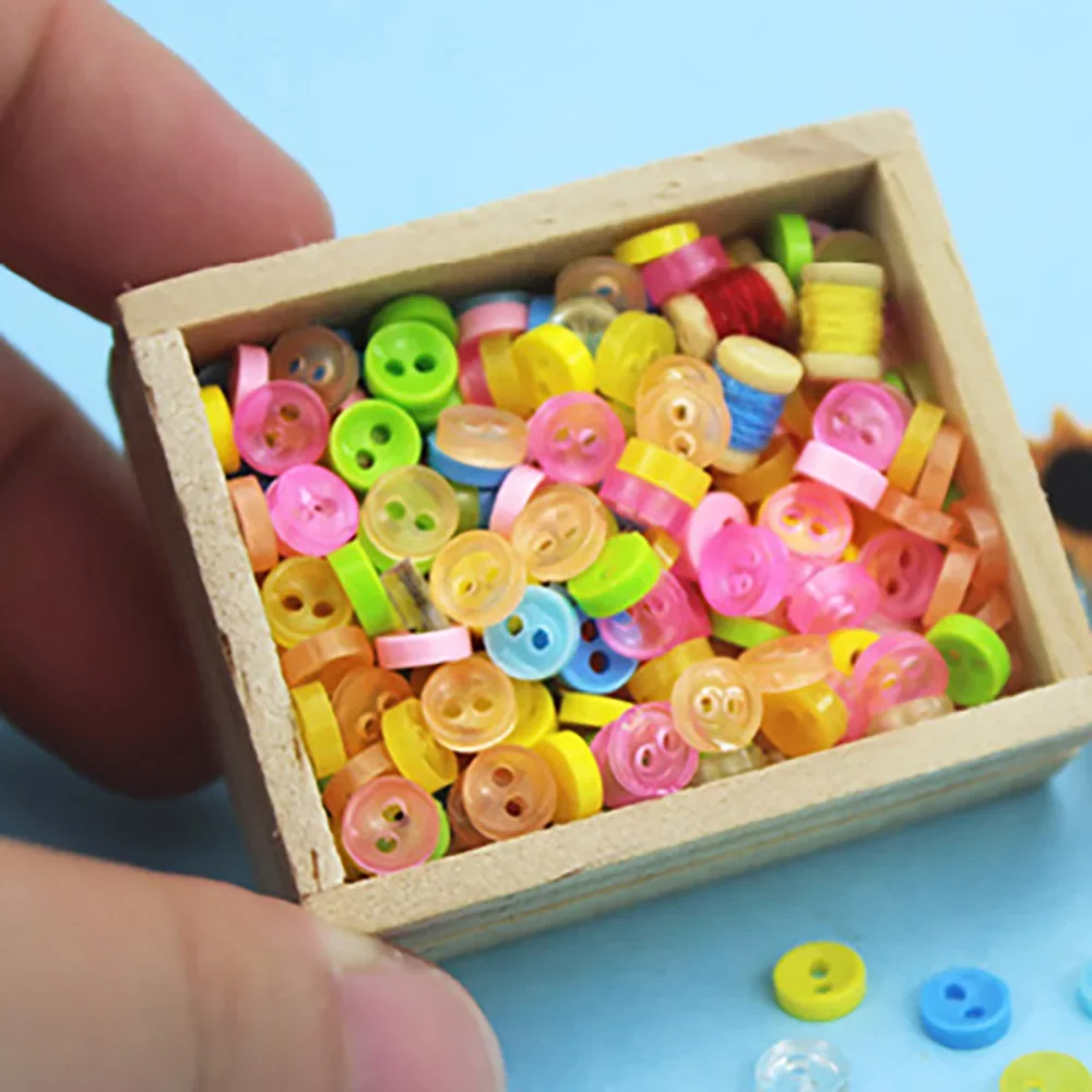 10Pcs 1/12 Poppenhuis Miniatuur Resin Kleur Knop Simulatie Tailor Model Speelgoed Mini Decoratie Poppenhuis Accessoires