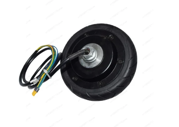 

Запчасти для ремонта скутеров — полный комплект оригинальных шин, мотор-колес, тормозных колодок и электроники