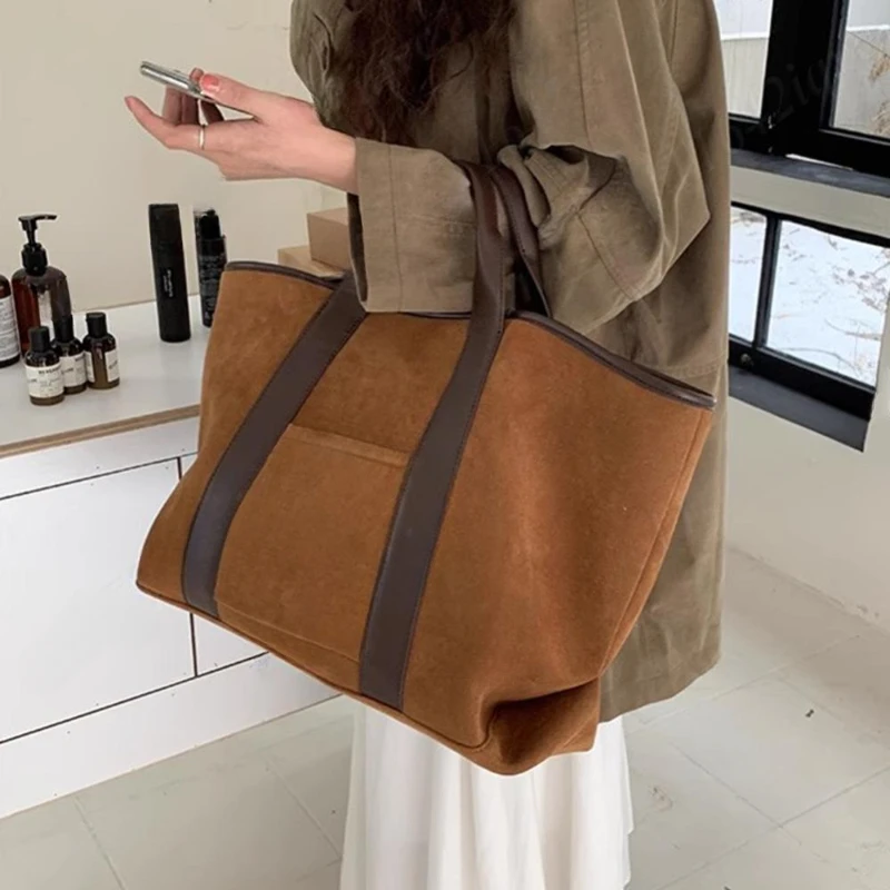 

New Luxury Suede Tote Bags for Women Large Capacity Shoulder Bag Winter Handbag Simple Satchel Bag Vintage Commute Shopping Bag