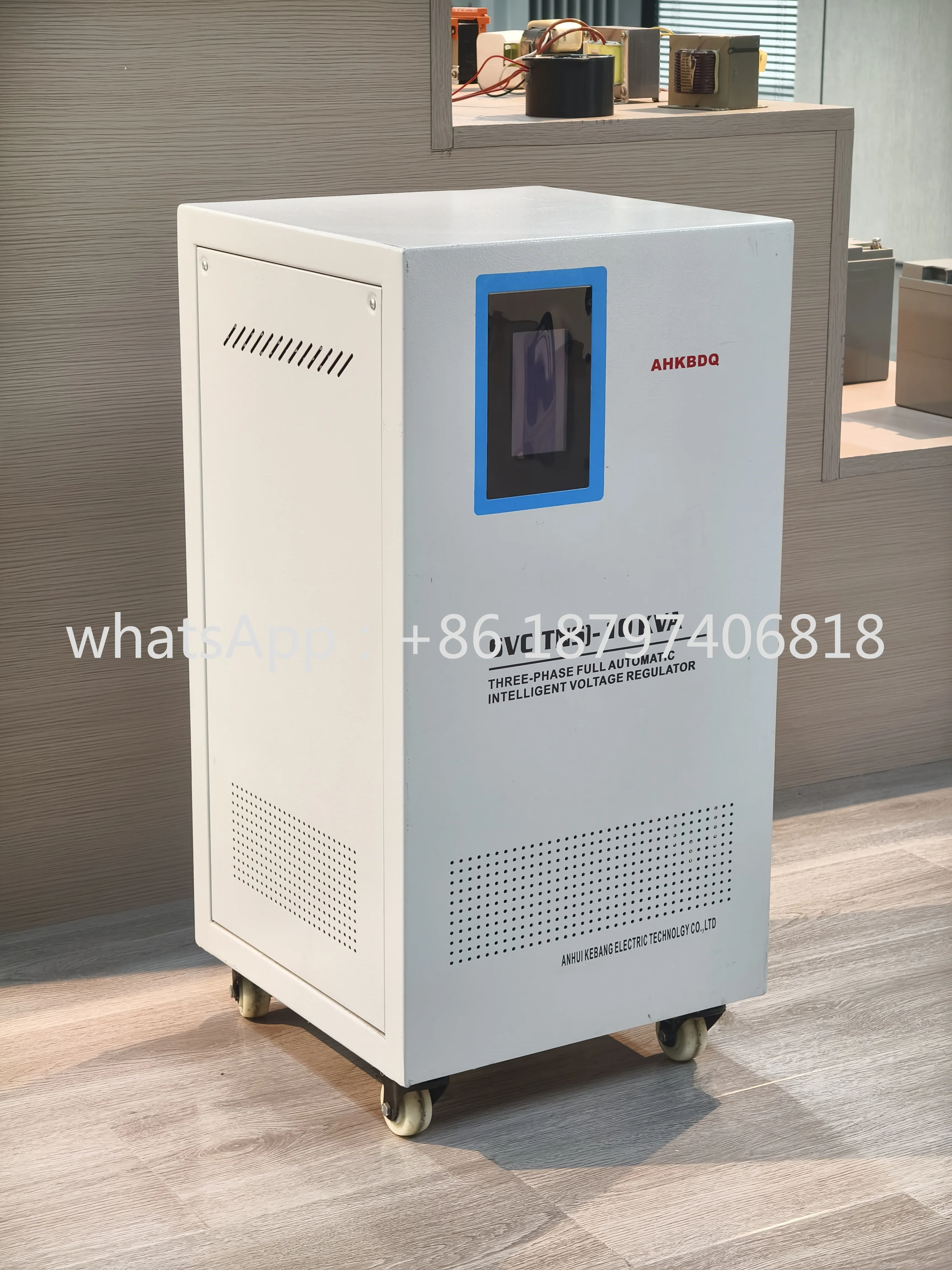 30KVA output AC power 50Hz voltage stabilizer, three-phase to three-phase 380V