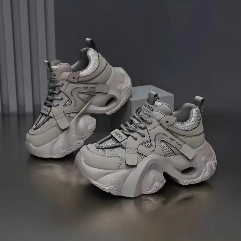 Neue, farbenfrohe, klobige Plateau-Sneaker für Damen, mit Schnürung, aus Mesh-Material, weich und bequem, im „Dad Shoe“-Stil, mit erhöhter Sohle, ideal für Frühling und Herbst. – Detail 2