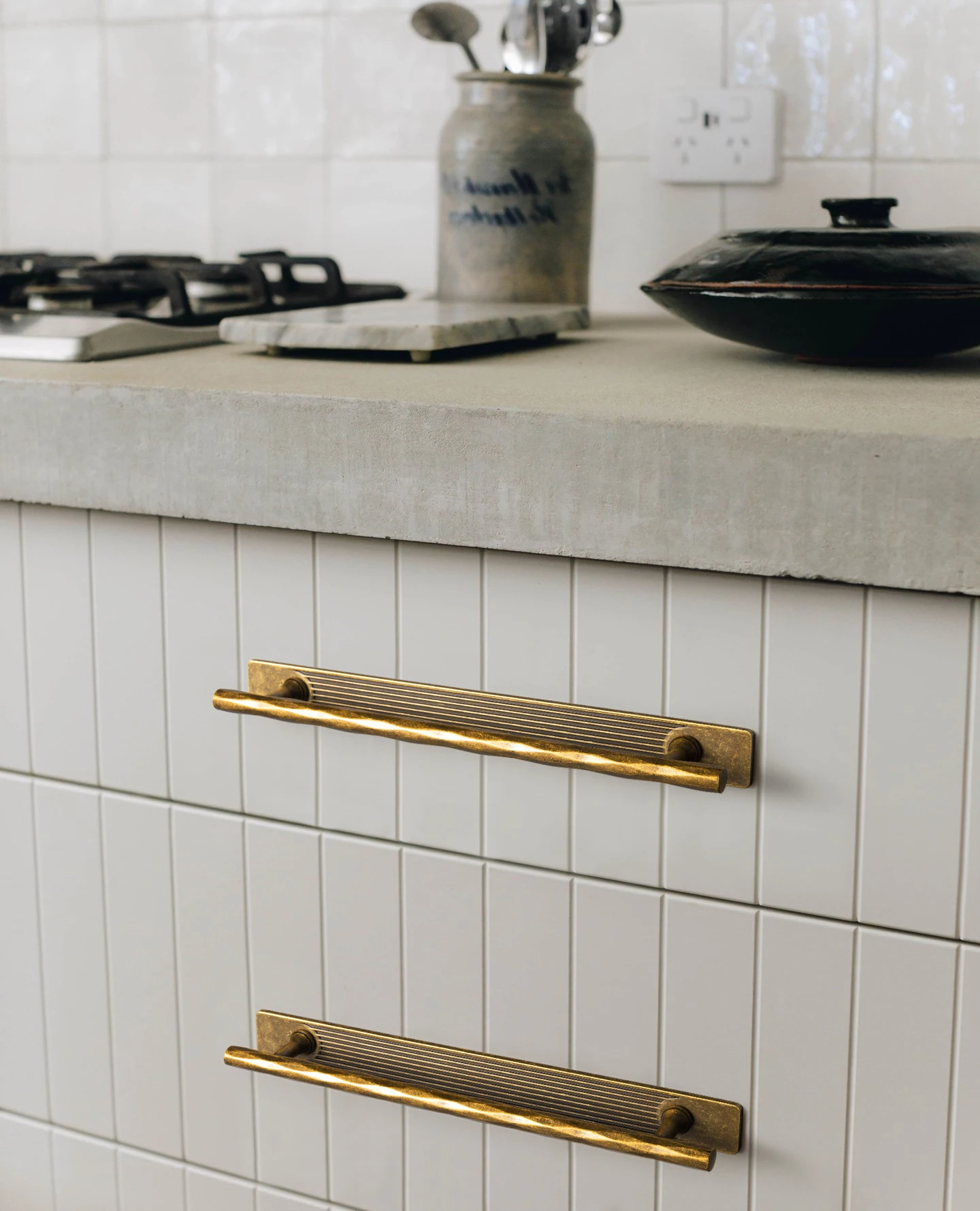 มือจับตู้และลิ้นชัก Goo-Ki ชุด - Furniture Hardware With Backplate บทวิจารณ์และราคา