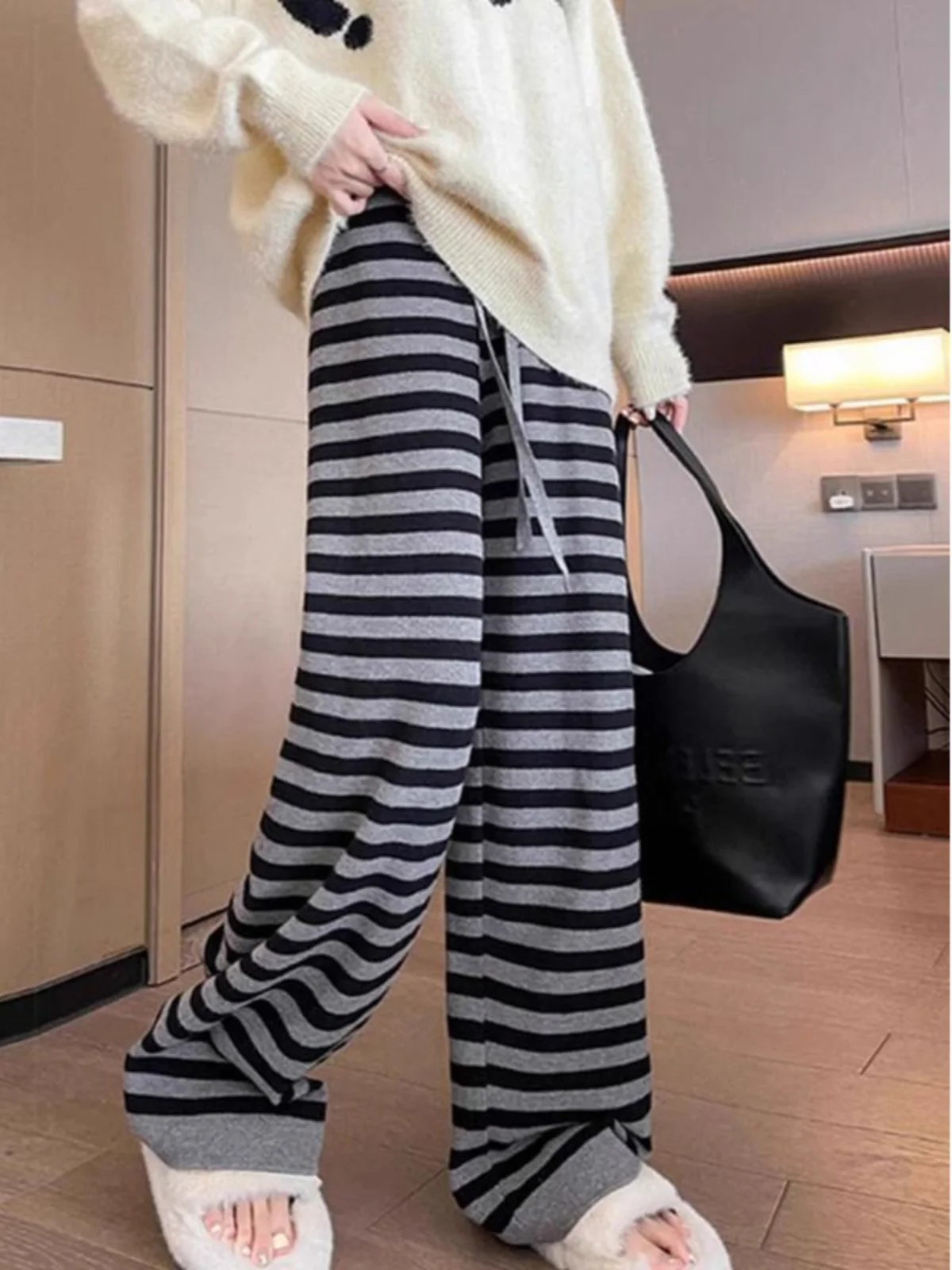 กางเกงลำลองลายทางทรงหลวมสำหรับผู้หญิงไซส์ใหญ่ กางเกงขายาวทรงกว้างสไตล์เกาหลี เสื้อผ้าไซส์ใหญ่สำหรับสาวอวบ