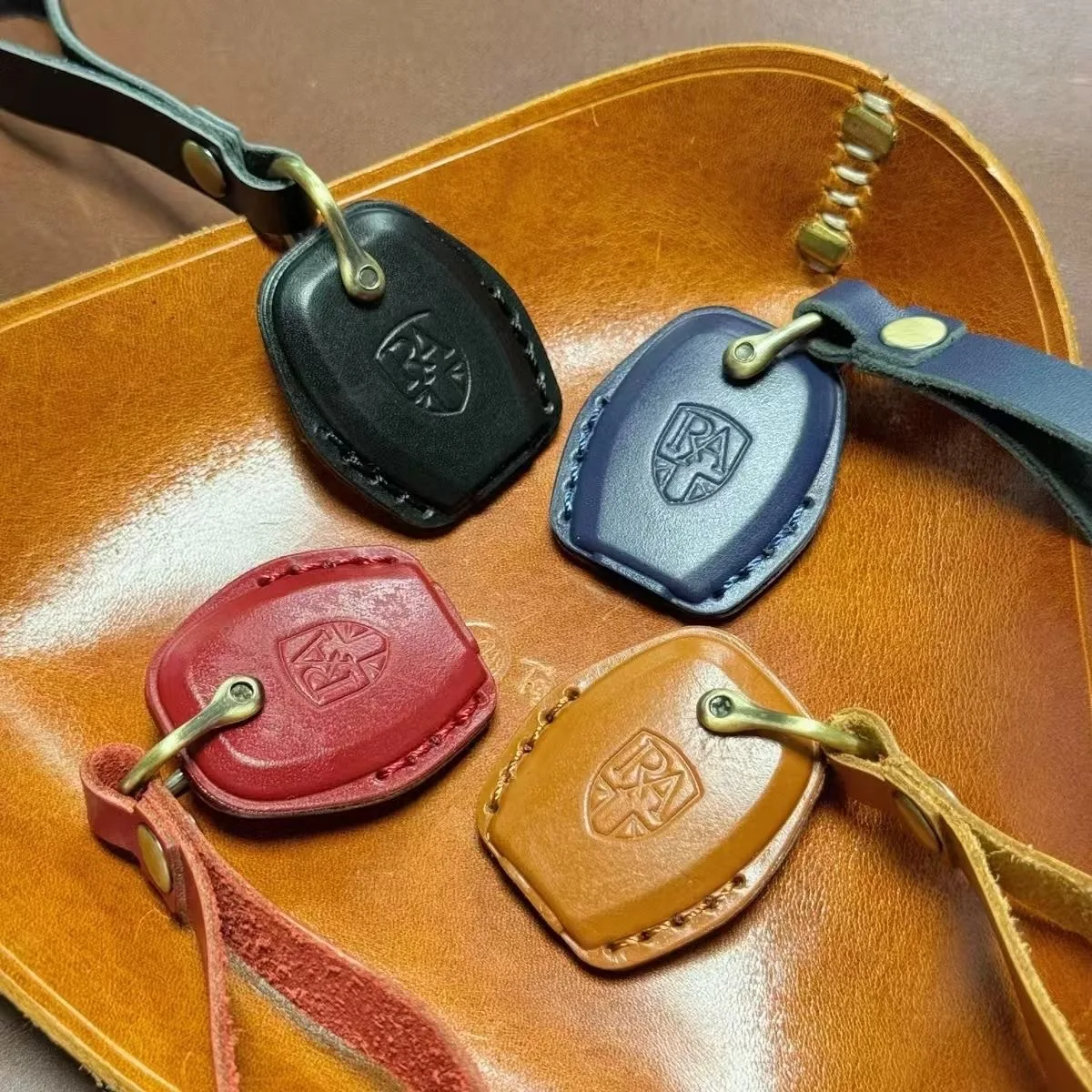 

Для Royal Alloy GP150 200 250 GP300 TG150 TG250 TG300 JPS 150 300 TV 175 Защитный чехол для ключей мотоцикла, кожаный чехол для стартового ключа