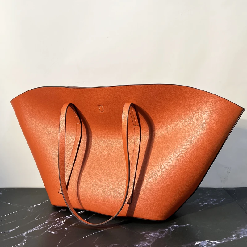 

Большие дугообразные дизайнерские сумки-тоут для женщин. Роскошные дизайнерские сумки и кошельки. Новинка 2025 года. Широкие сумки из искусственной кожи для покупок под мышками.