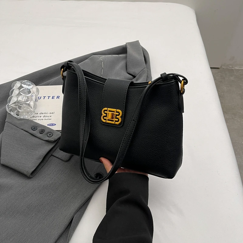 Wysokiej klasy uniwersalna torba na ramię - elegancki, niszowy, modny design pasujący do słodkich, retro, codziennych i modnych stylizacji dziewczęcych.