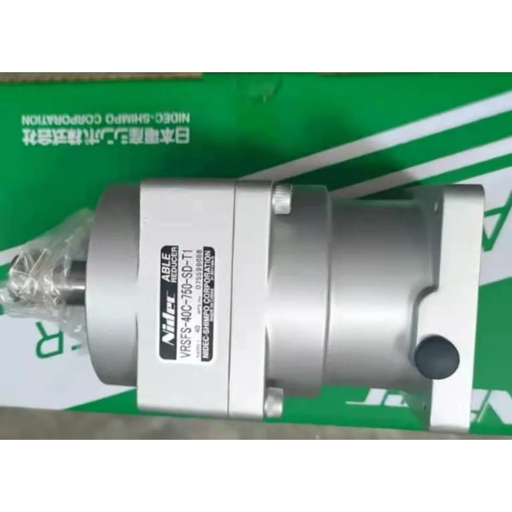 The Gear Reducer VRSFS-40C-750-SD-T1 Is Equipped with A 750w Servo Motor and Has A Speed Ratio of 40