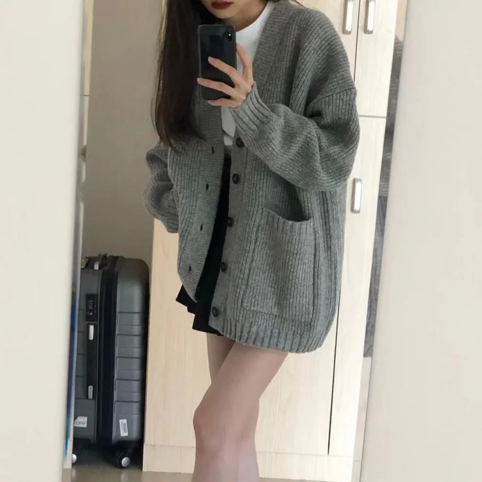 Women\'s Sweaters Button Up V-neck Front Pocket Soft Wool Knitted Cardigan Chic Korean Fashion Outfit Autumn Winter