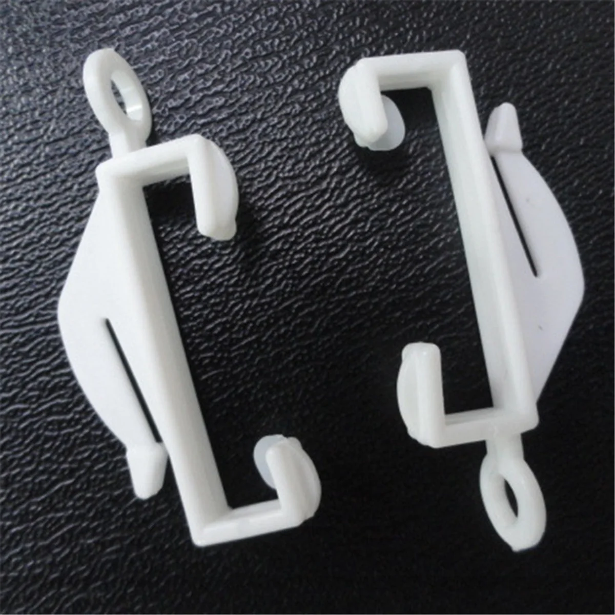 50 PCS Remove Curtains Bean Sprout Shape Rail Track Gilded Slider Hooks Slides Rod for Curatin Gilders