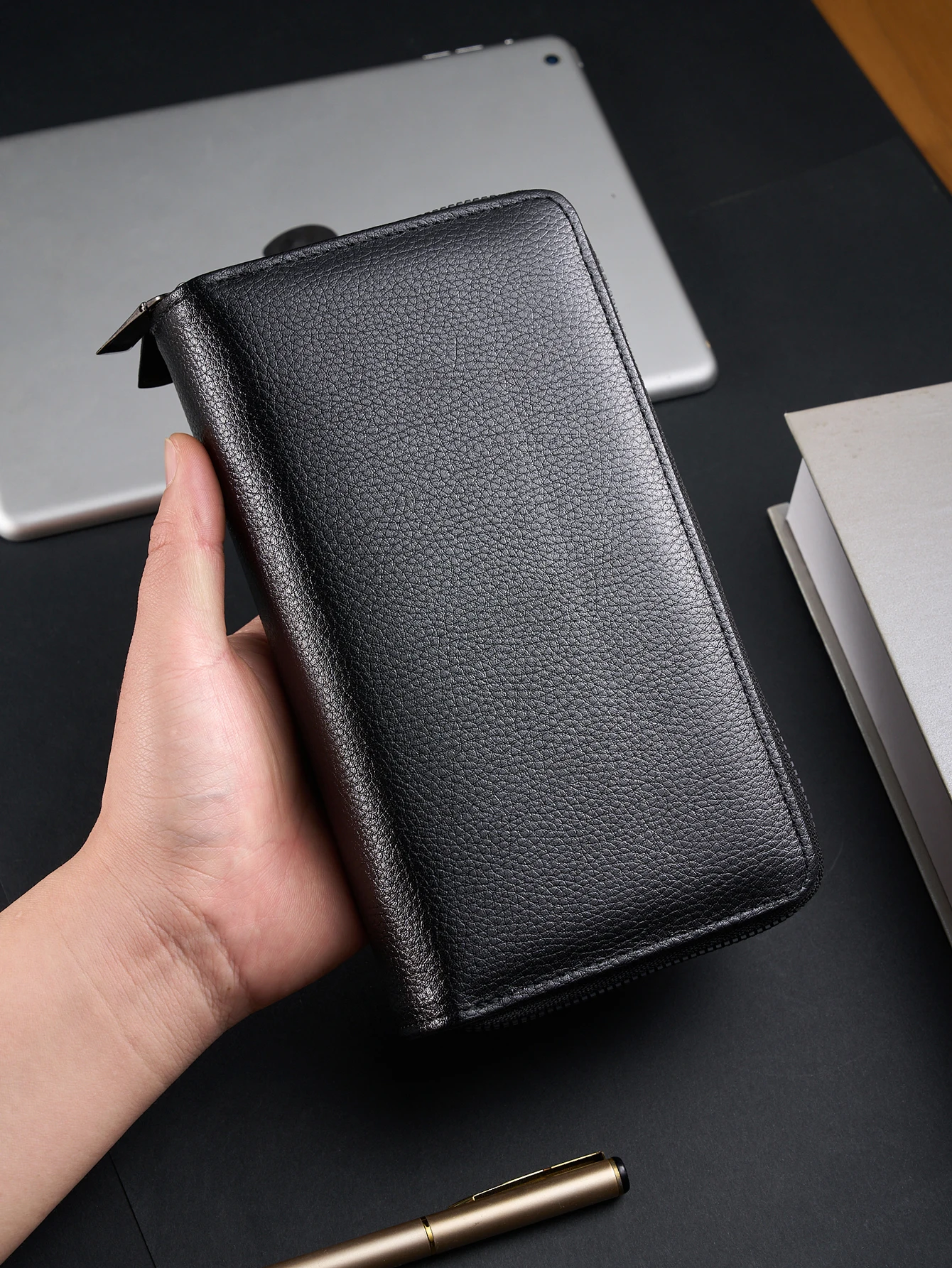 

Premium Long Zipper Wallet - Large Capacity PU Leather Handheld Phone Bag - Versatile Business Multi-Functional Clutch Wallet