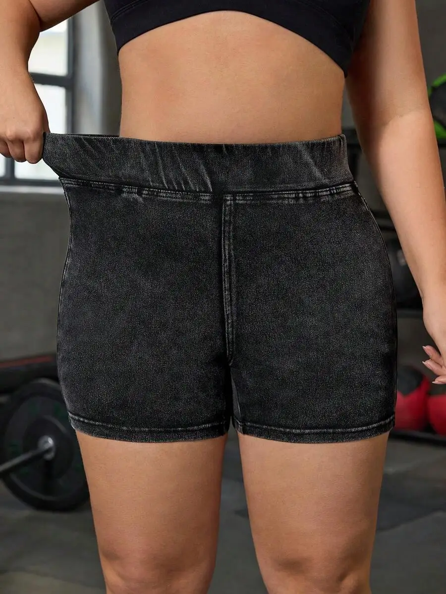 

Plus Size Women Casual Denim Shorts With Pockets High Waist Stretch