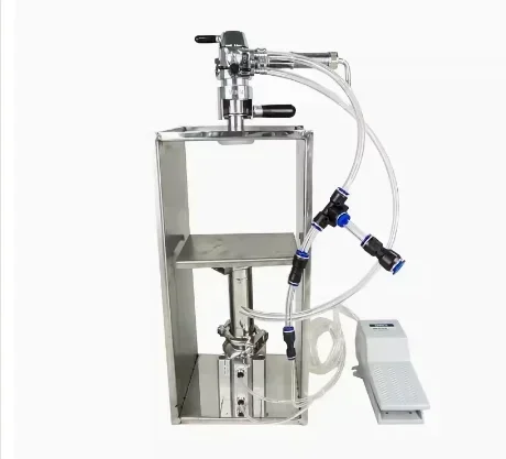 Craft Beer Can Filling Machine, Defoaming Small    Simple Equal Pressure  Equipment