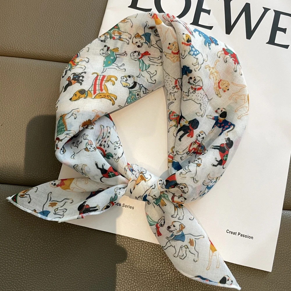 1 pañuelo de seda con estampado de perro de dibujos animados para mujer, pañuelo cuadrado pequeño, pañuelo decorativo versátil de moda con estampado de dibujos animados, pañuelo protector para el cuello, hiyab