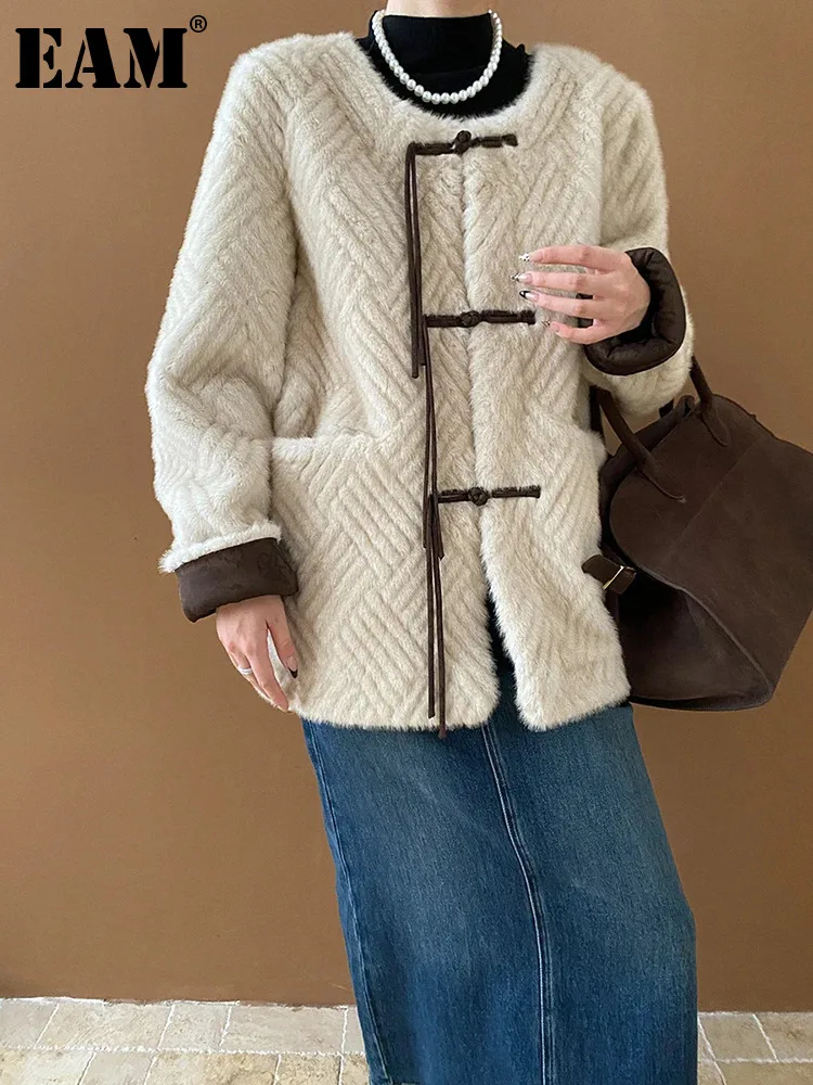 [EAM] Beige Tassels Big Size Warm Faux Fur Jacket New O-neck Long Sleeve Women Coat Fashion Tide Autumn Winter 2024 1DH7885