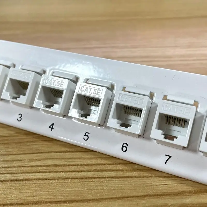 Patchpanel 10Port CAT5e 10G unterstützt 1U Netzwerk-Patchpanel UTP 19 Zoll Wandmontage oder Rackmount Punch Down Block für CAT5e – Detail 1