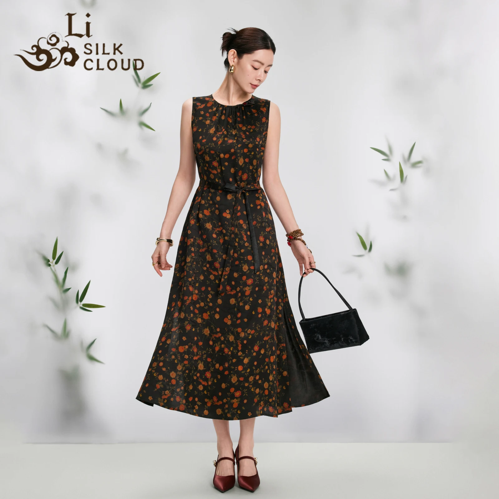 Gaun LI SILK CLOUD xiangyunsha, Kain Sutra Ramah Kulit, Pola Bunga Ditsy, Kain Kasa Guangdong Mutiara Hitam Guangdong yang Elegan