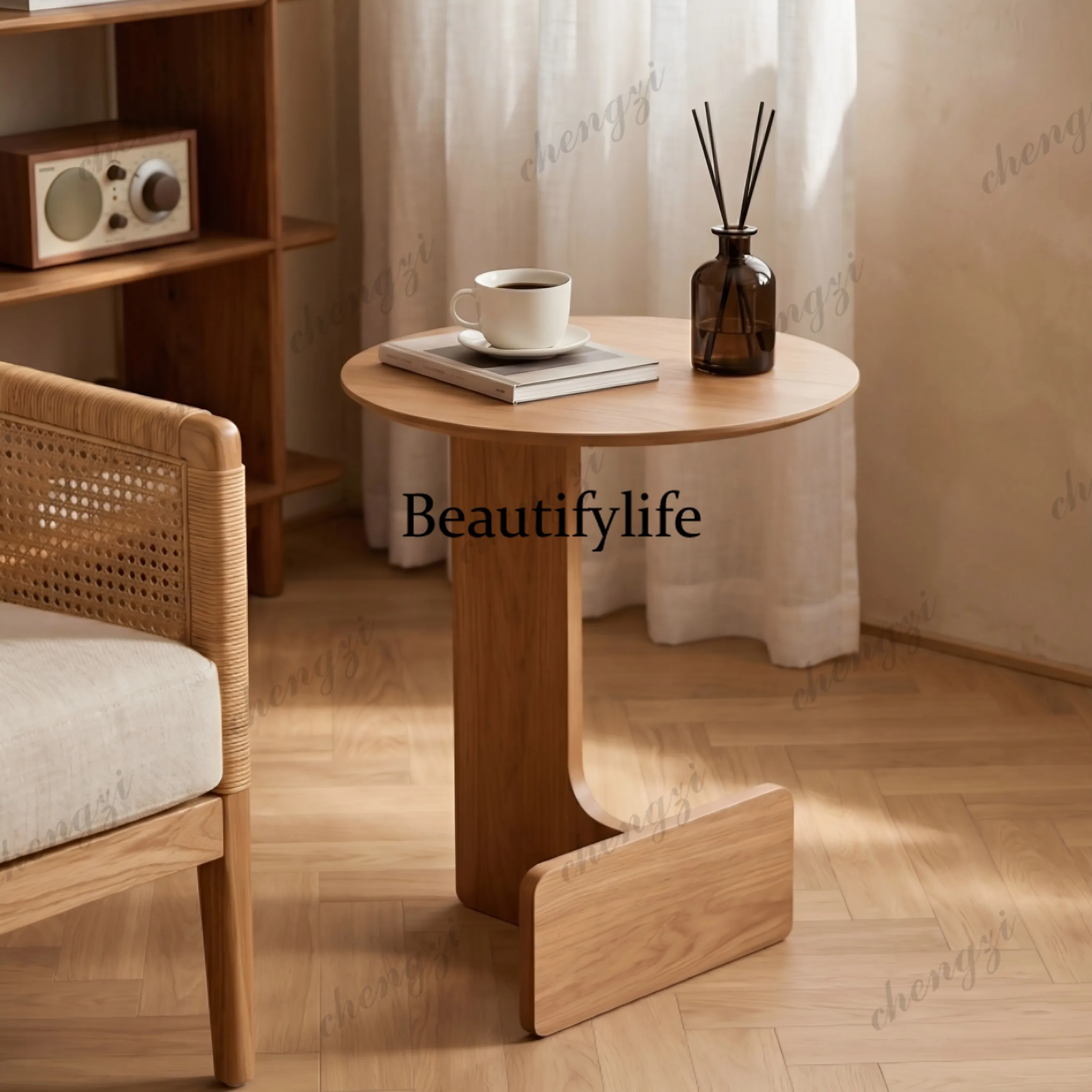 Nordic solid wood sofa side table, small round table, small apartment mobile coffee table, living room balcony