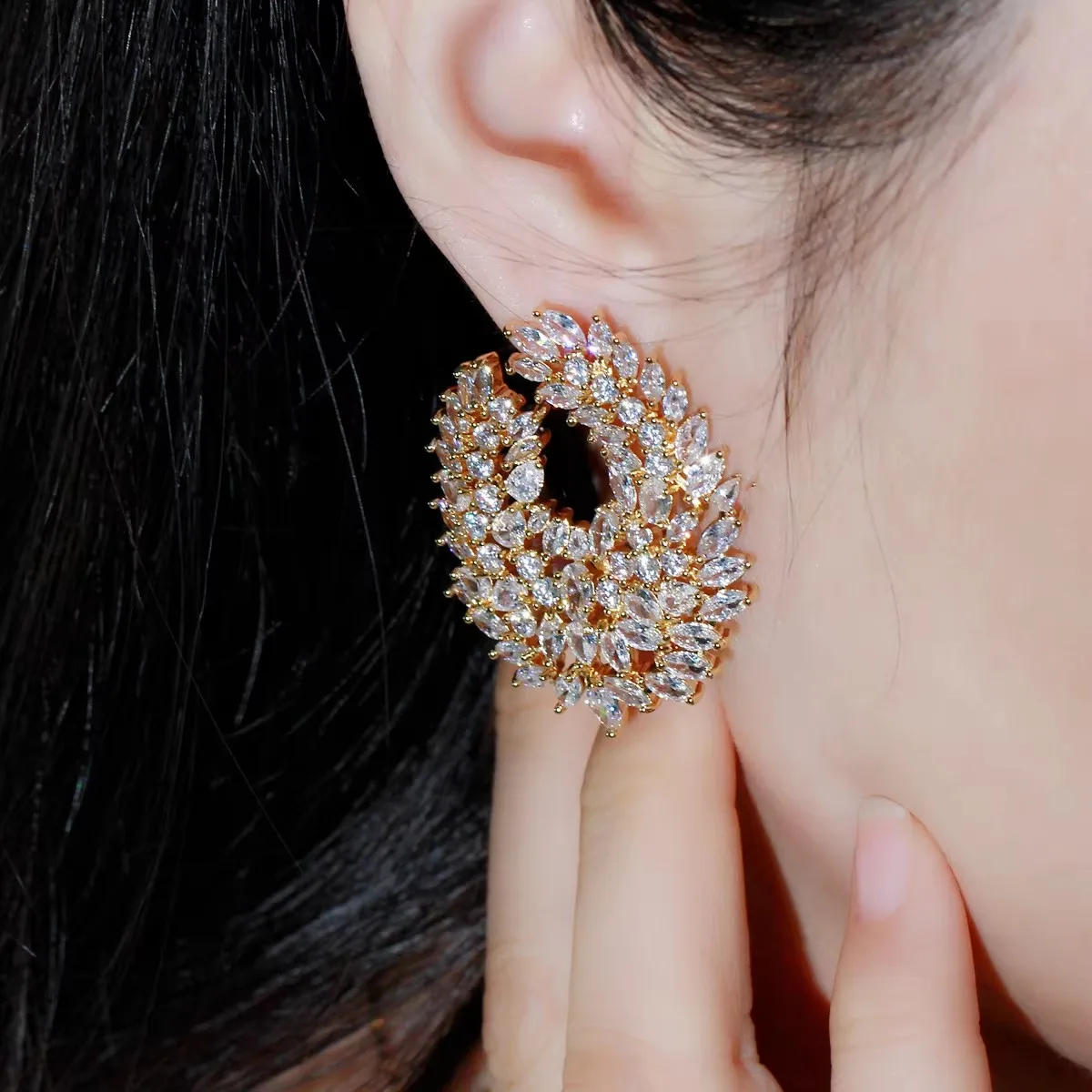 CWWZircons Luxuriöse, beliebte Wassertropfen-Ohrringe mit Mikro-Pavé-Zirkonia, Naija Hochzeitsohrringe, modischer Damenschmuck für Partys, Großhandel E0338 – Detail 1