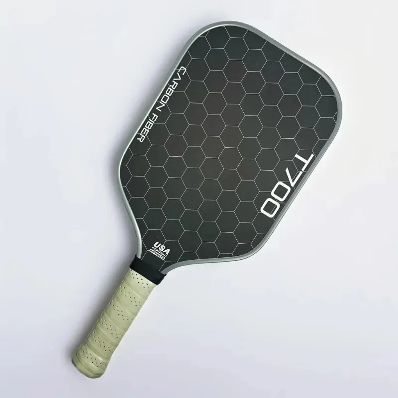 Pickleball-Schläger aus Carbonfaser T700 mit Polymer-Wabenkern und Carbon-Reibungsoberfläche für verbesserte Kraft, Rotation und Kontrolle, 16 mm – Detail 7