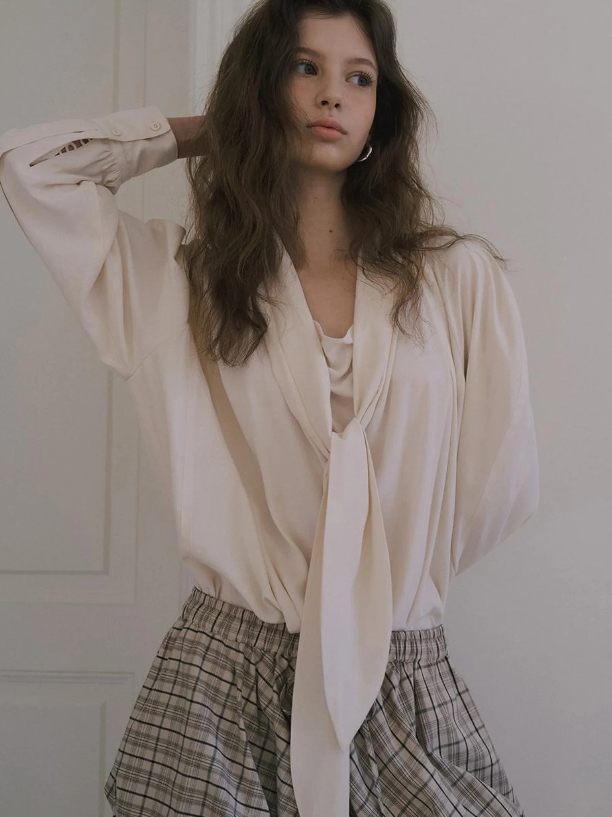 

Casual Sle Long Sve Loose Fit irt with Sa Breathable Drapey Fabric UV Protection V Ne Pure Color Women's Top
