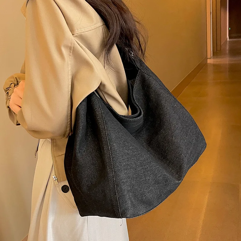 

Denim durable women's single-shoulder bag, large-capacity drawstring drawstring opening commuter travel crossbody bag