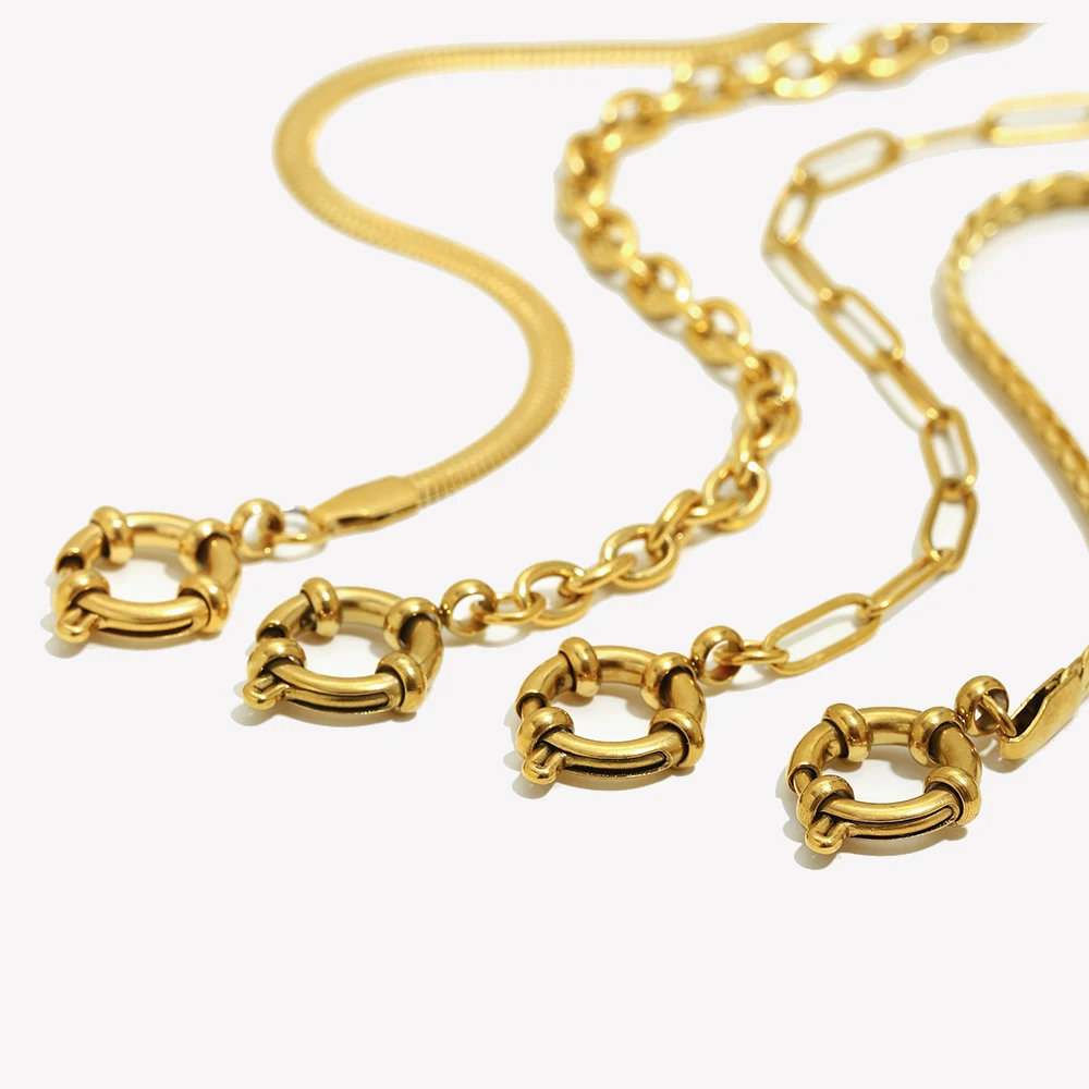E.B.belle Slingshot Buckle Paper Clip Chain Bracelet 18K Gold