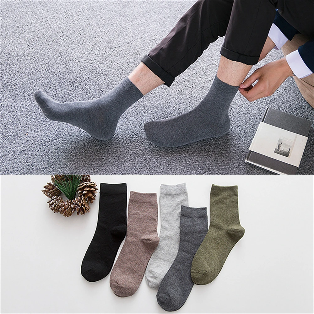 

Autumn and winter new men's famous style plus stockings Cotton personality stripes in socks 057