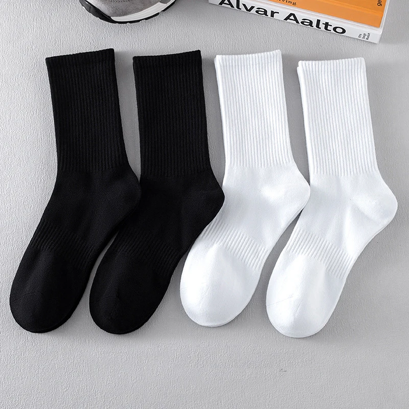 5 Pairs/lot 100% Cotton Men\'s High Socks Classic Black White Breathable Sweat-Absorbent Women\'s Autumn Warm Elastic Sports Socks