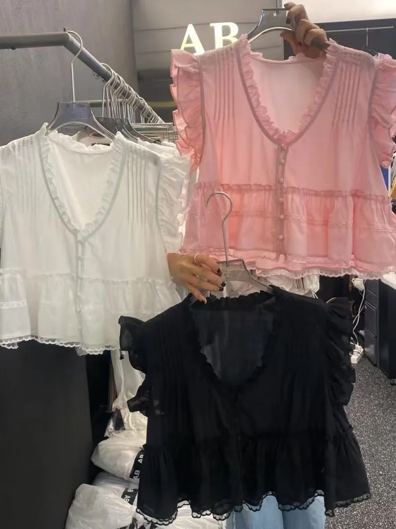 Summer New V-ne Lace Trim Flng Sve irt Women's Chic Patchwork Design Sense Top Loose Fit ort Sve Pure Color