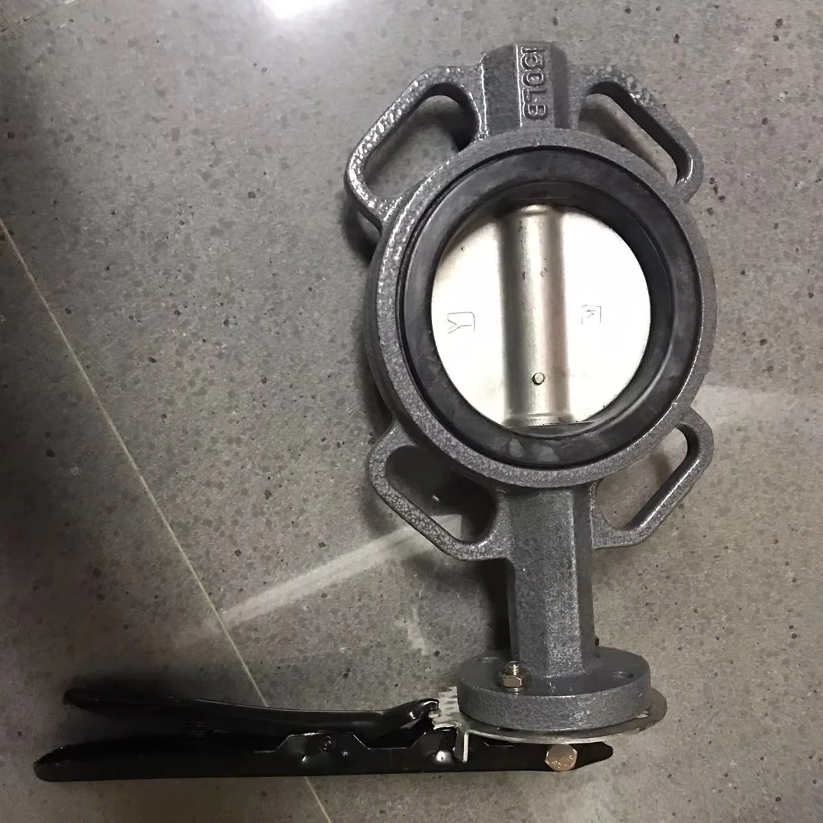 قطع غيار ماكينات البناء صمام الفراشة 4 ''لصمام السائبة والفراشة القطر الداخلي 5" ملحقات شاحنة الخلاط