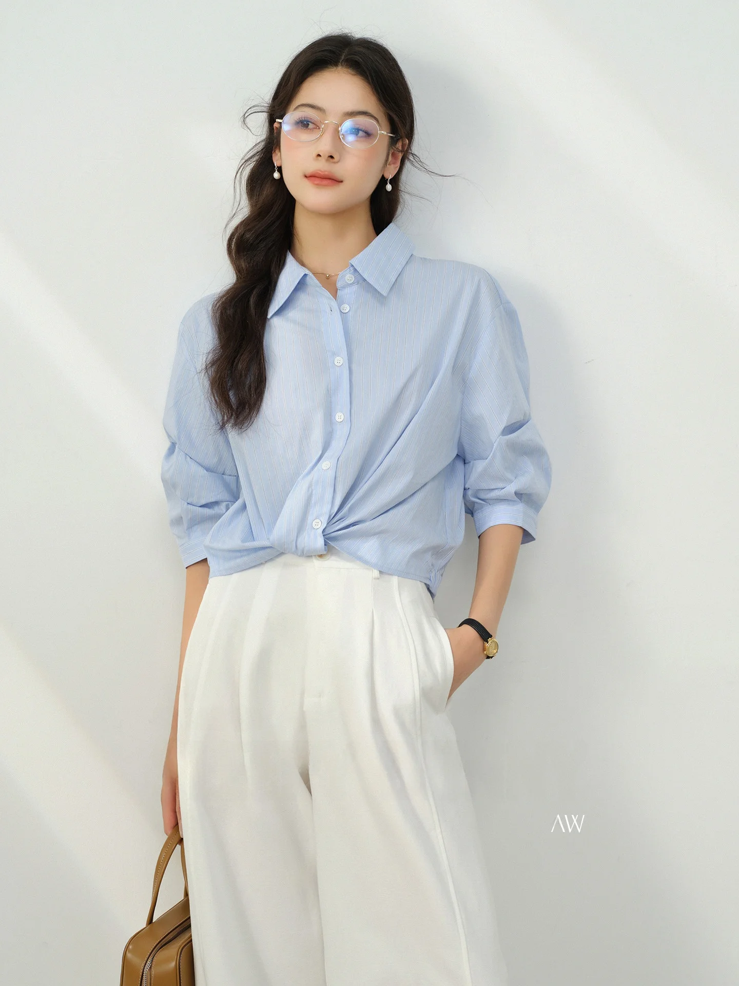 

Rabbit Blue Striped f Sve irt Women's Faionable Summer Commute Knot Design Sense Blouse French Sle Loose Fit