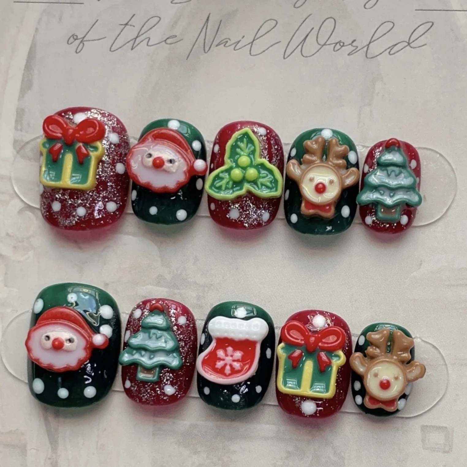 10pcs Merry Christmas Press On Nails Glitter Green Red Handmade False Nail With Reindeer Santa Claus Design Detachable Manicure