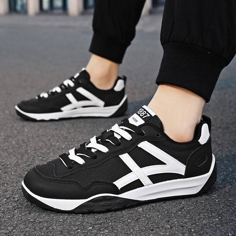 

Men's Shoes Breathable All-match Mesh Shoes Casual Sports Trendy Shoes Men's All-match Wear-resistant Running Shoes for Men