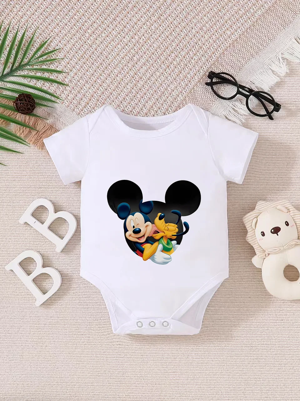 

【Официально лицензировано】 Комбинезон-слип для малышей Disney «Микки и Плуто»: с принтом «Микки и Плуто» и ушками Микки