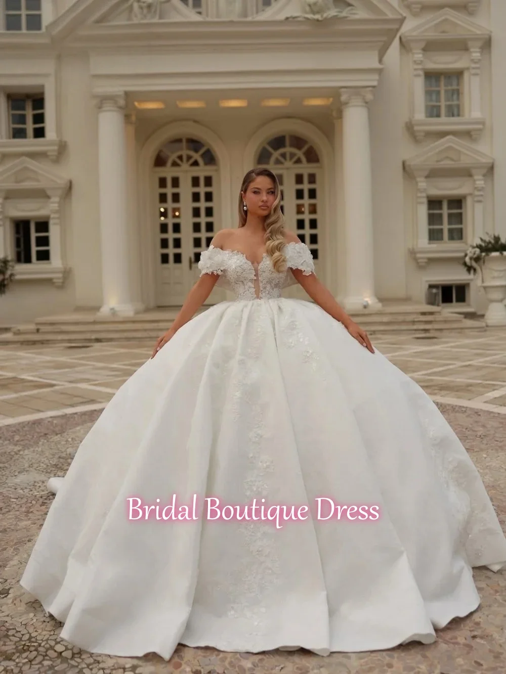 

Gorgeous Off Shoulder Wedding Dress White 3D Flower Lace Applique Ball Gown Bridal Dresses Plus Size Dubai Customized Elegant