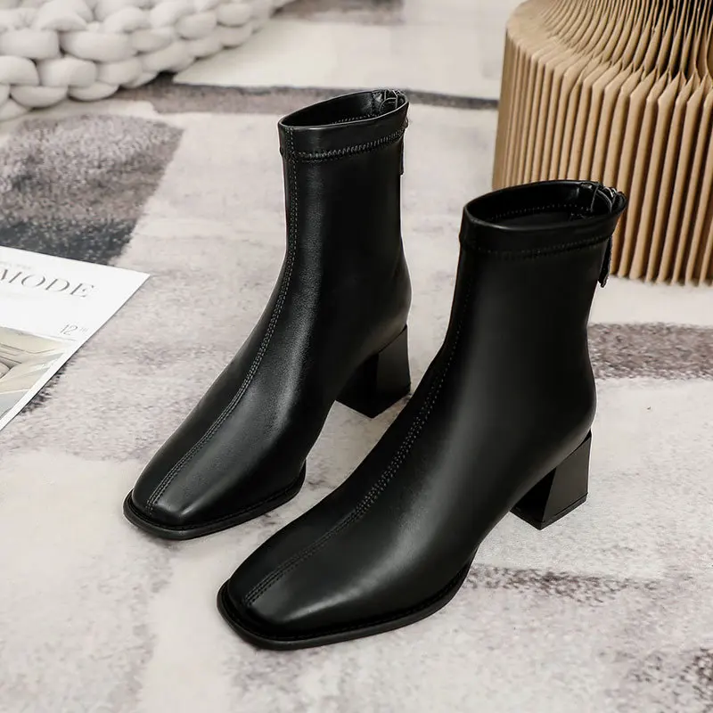 

Модные ботильоны на массивном каблуке с квадратным носком | Женские кожаные модные ботильоны с боковой молнией | Стильная офисная и повседневная обувь