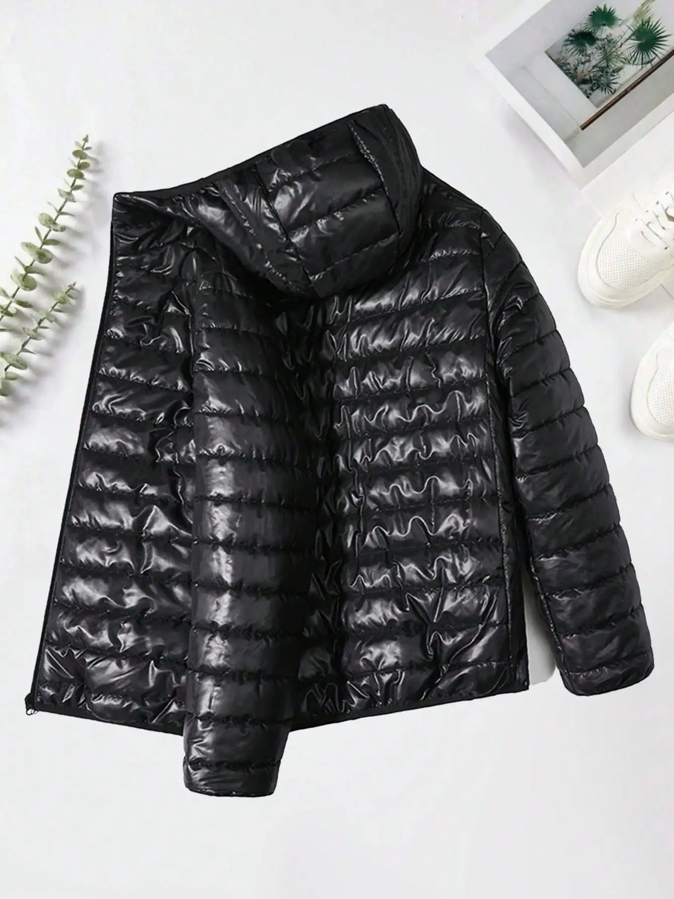 Men's Black Glossy Quilted Hooded Zip-Up Puffer Jacket for Winter Casual Wear