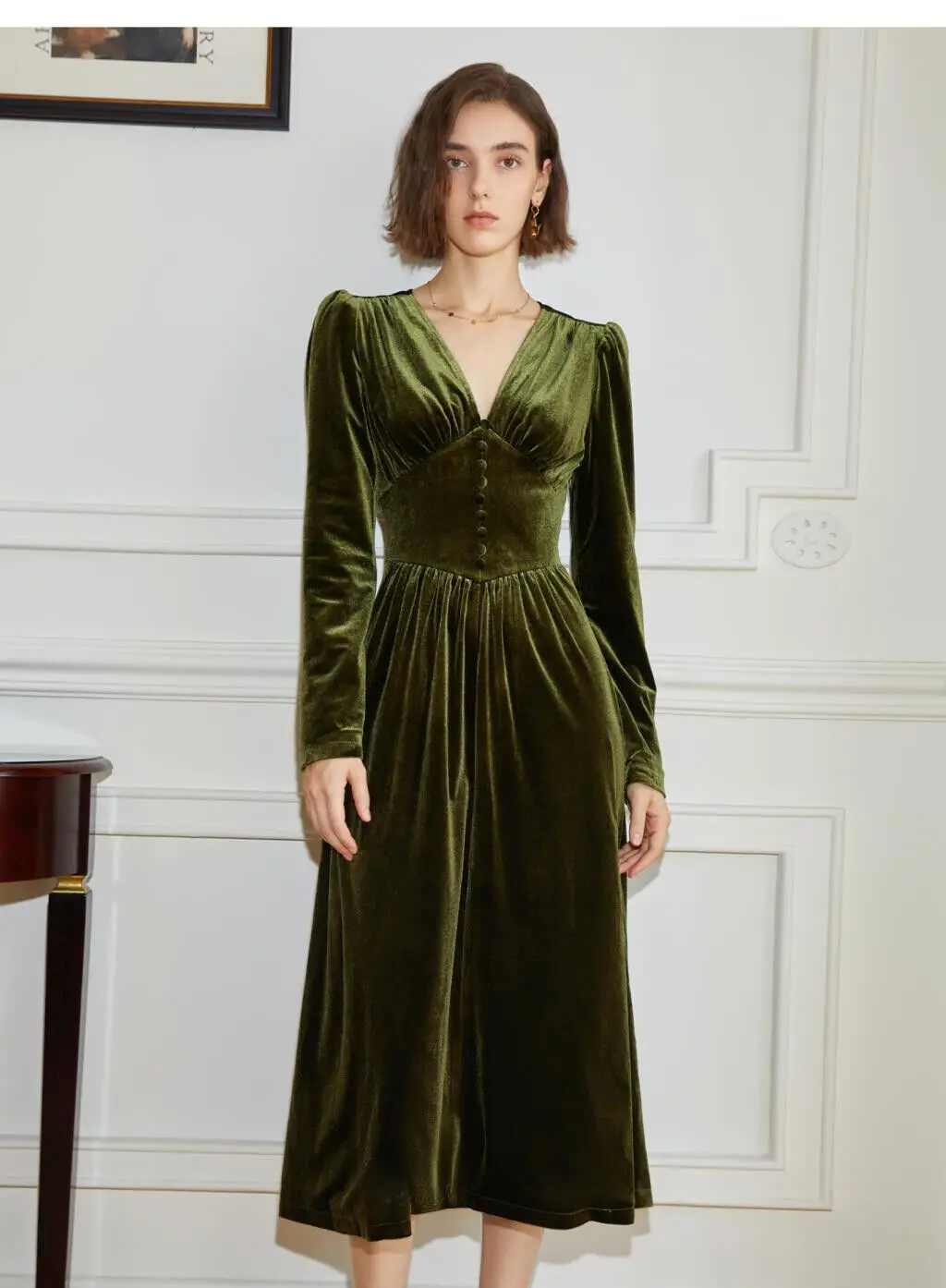 

Dresses Olive Green Velvet Long Sleeve V-Neck A-Line Dress