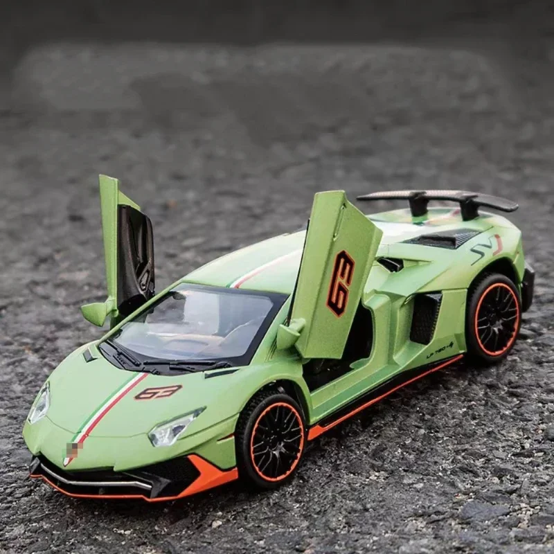 Scale 1/22 LP780 Model Toy Cars Alloy Die-casting Sports Car 3 Door Can Be Opened Sound Light Pull Back Collectible for Boy Gift