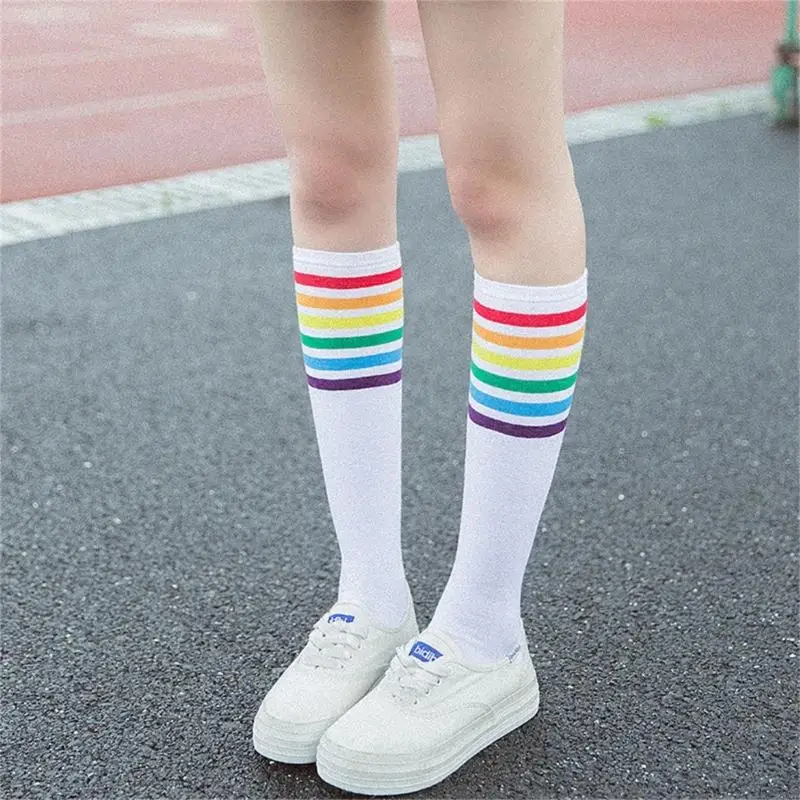 Y1ac zoet over kalfs sokken Japanse stijl vrouwen jk meisjes vintage regenboog kleurrijke gestreepte katoenen knie hoge sokken