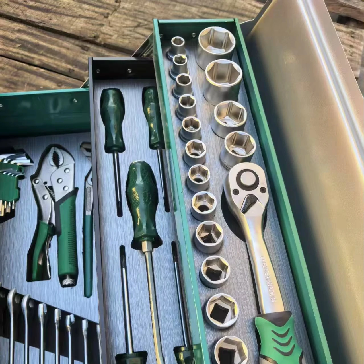 85pcs Tool Kit Professional Multi-Drawer Tool Kit Complete Sockets Wrenches & Hand Tools Organized Chest